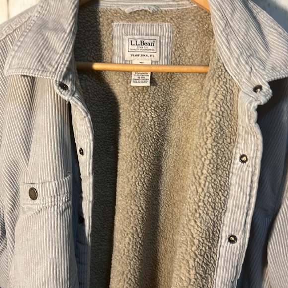 Men’s Jacket - Picture 4 of 4